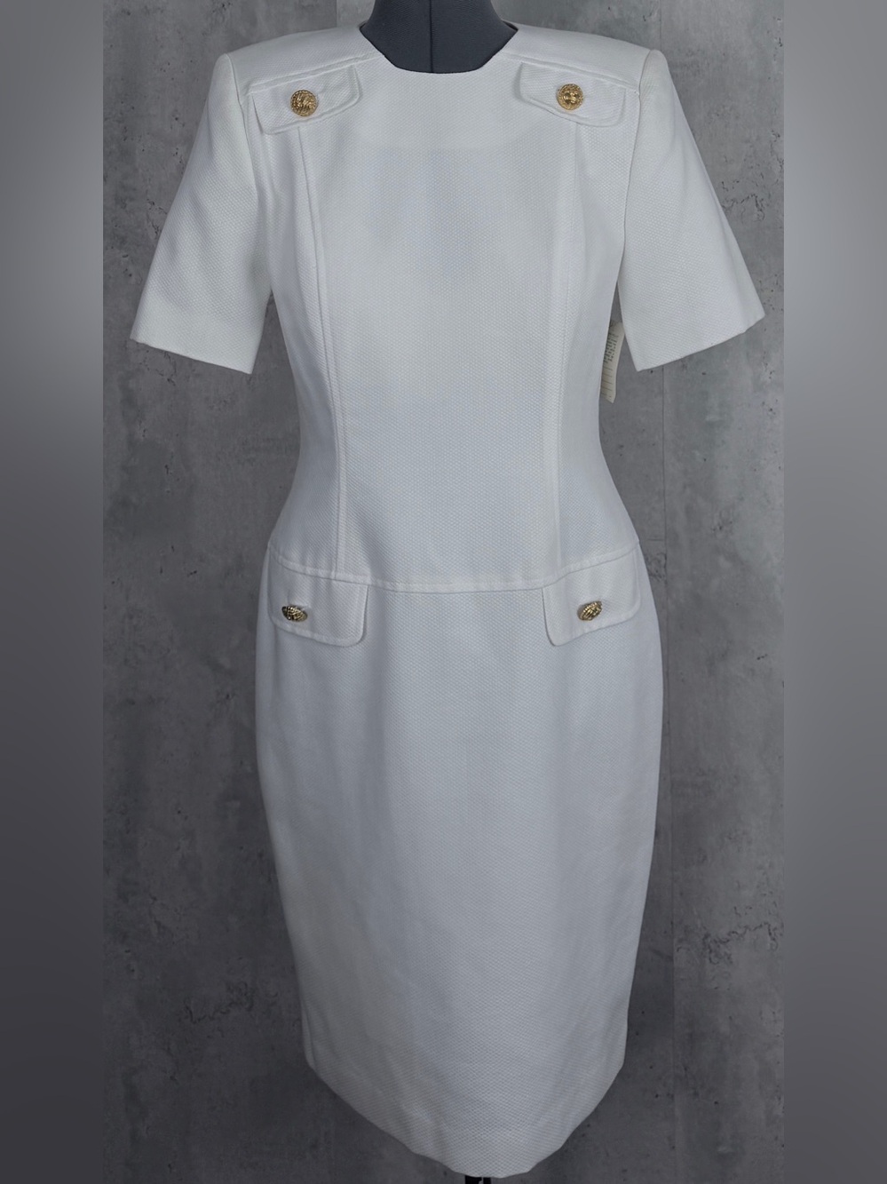 NXT Mode Vintage White Pique Cotton Sheath Dress Gold Button USA Made Size 6 M